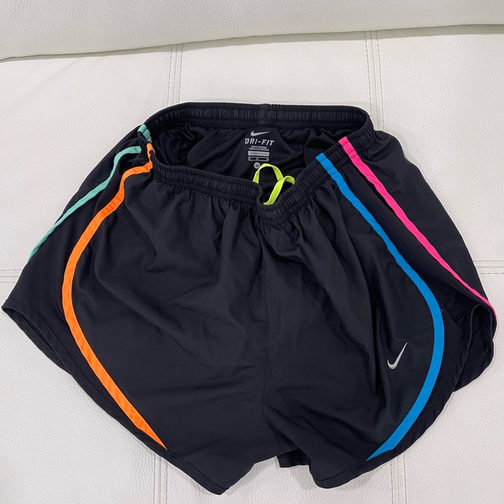 Nike Women’s short size M